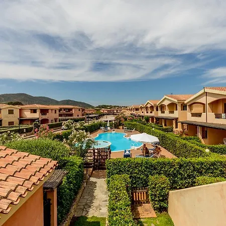 Murta Maria Apartments